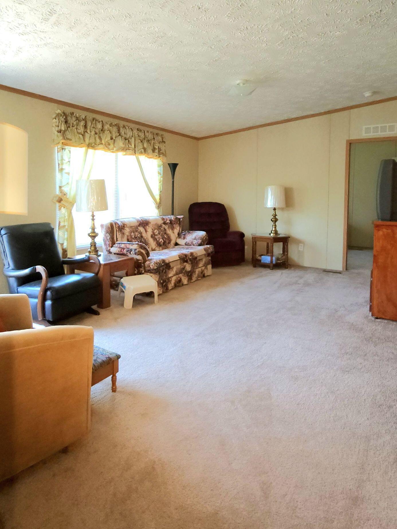 488 Hill Country Road Dunmore, WV 24934 - Photo 11 of 40 Gallery Image 11