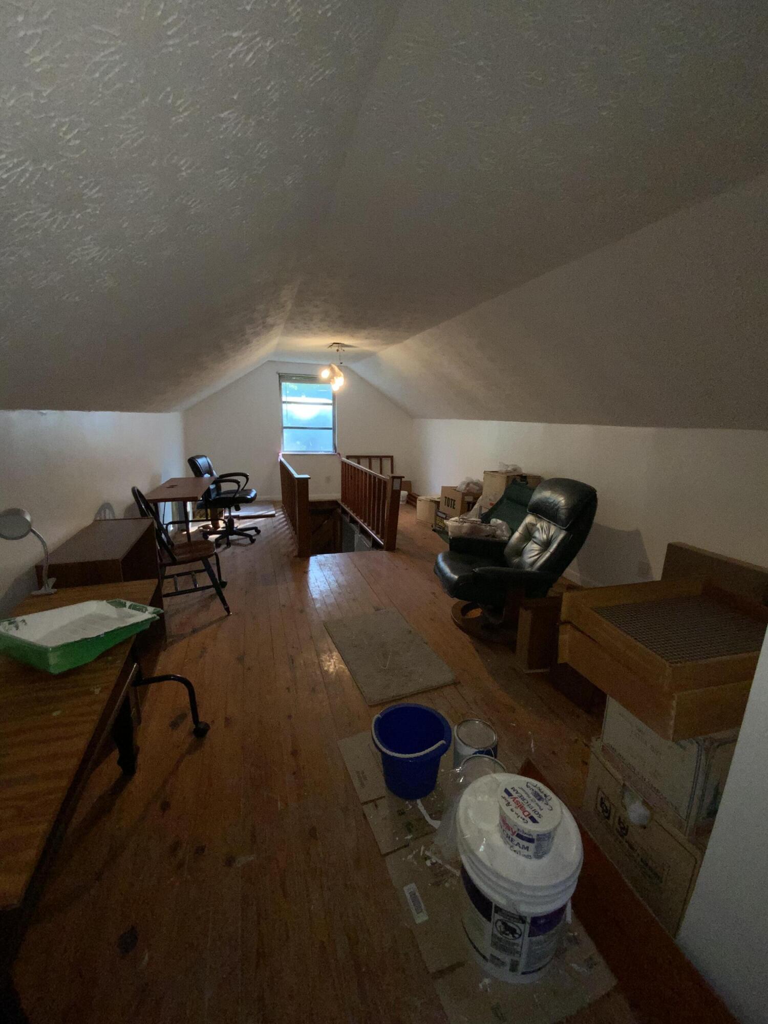 446 Mountain Road Clinton, TN 37716 - Photo 17 of 34 EAE569D4-41D1-4FF2-A537-4147C9EF561D