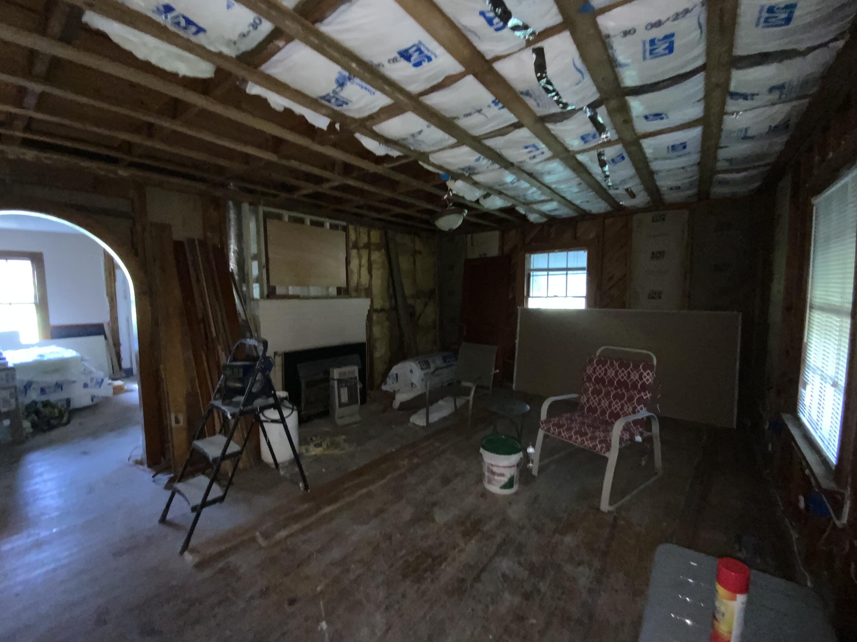 446 Mountain Road Clinton, TN 37716 - Photo 26 of 34 1D45F252-DE8C-4929-B423-2483F75FB733