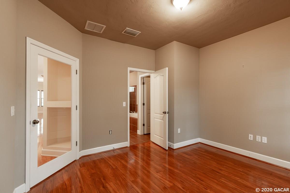 8958 Southwest 25 Road Gainesville, FL 32608 - Photo 5 of 30 Gallery Image 5