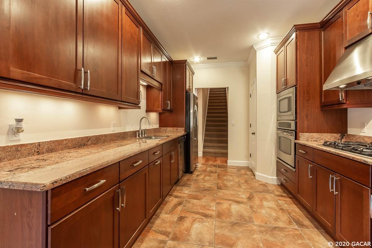 8958 Southwest 25 Road Gainesville, FL 32608 - Photo 10 of 30 Gallery Image 10