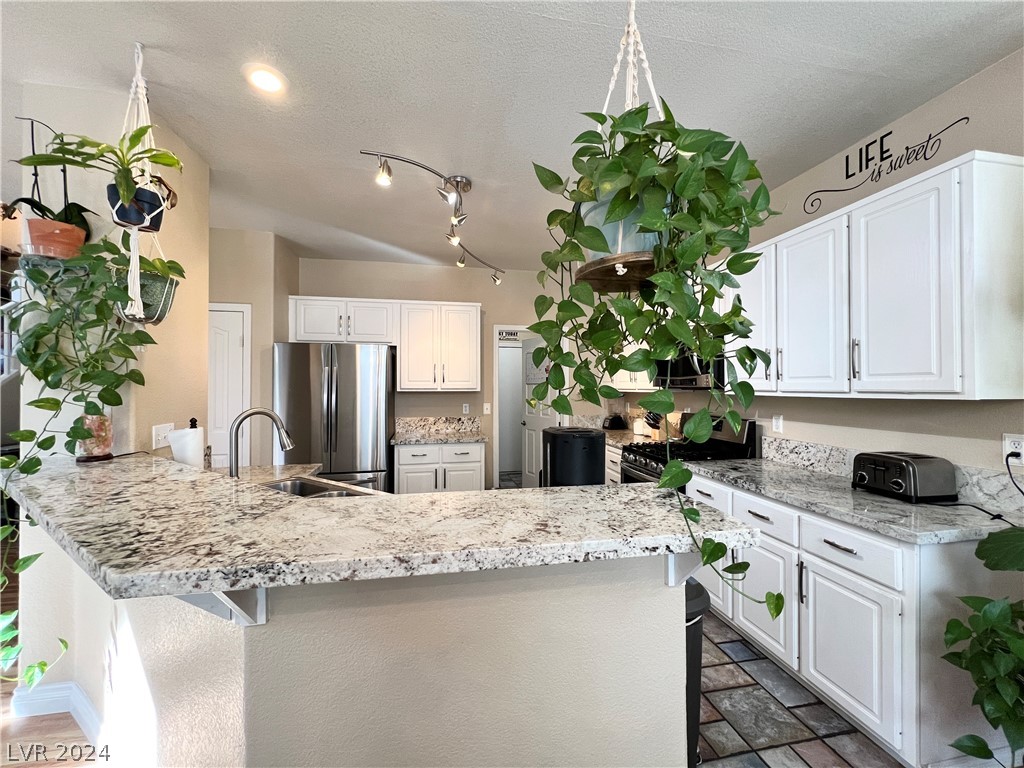 1727 Millstream Way Henderson, NV 89074 - Photo 14 of 28