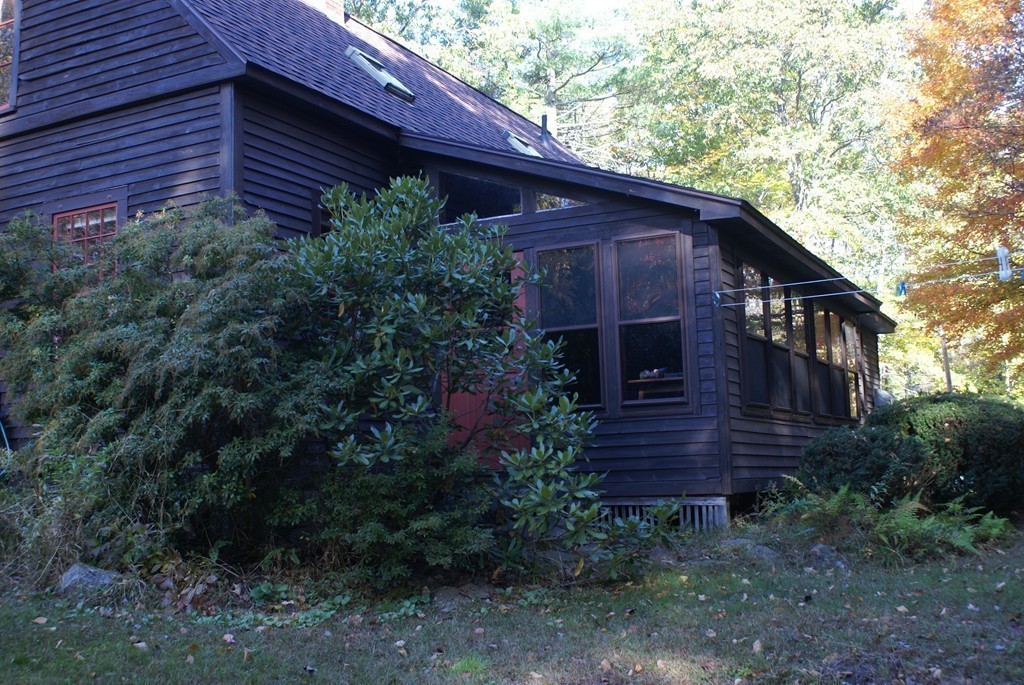212 Old Winchester Road Warwick, MA 01378 - Photo 15 of 26 Gallery Image 15