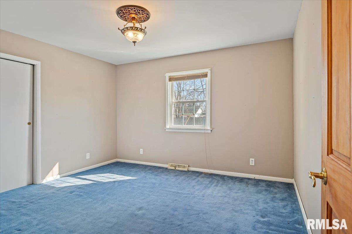 2100 North 16th Street Springfield, IL 62702 - Photo 11 of 32