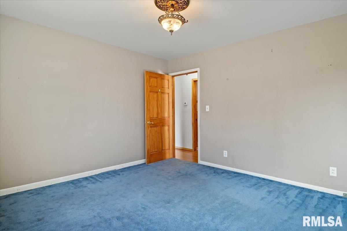 2100 North 16th Street Springfield, IL 62702 - Photo 12 of 32