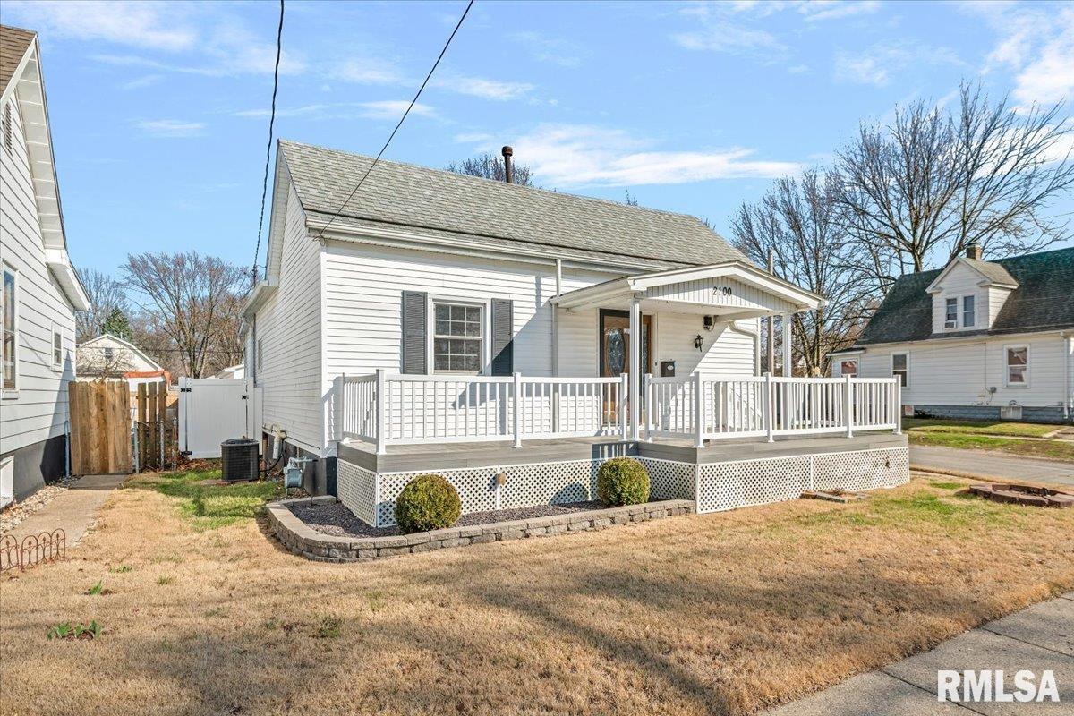 2100 North 16th Street Springfield, IL 62702 - Photo 2 of 32