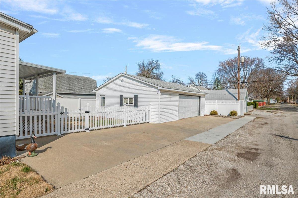 2100 North 16th Street Springfield, IL 62702 - Photo 25 of 32