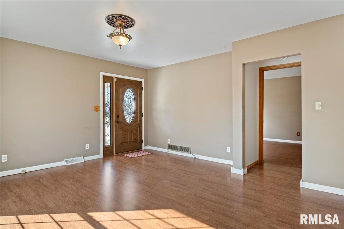 2100 North 16th Street Springfield, IL 62702 - Photo 5 of 32