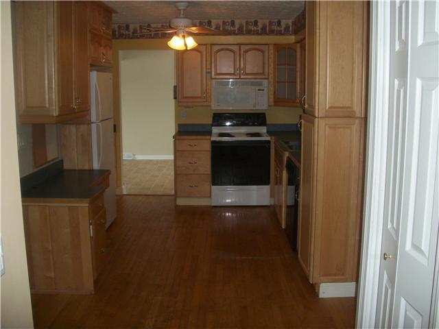 1445 Curve Road Delaware, OH 43015 - Photo 3 of 20