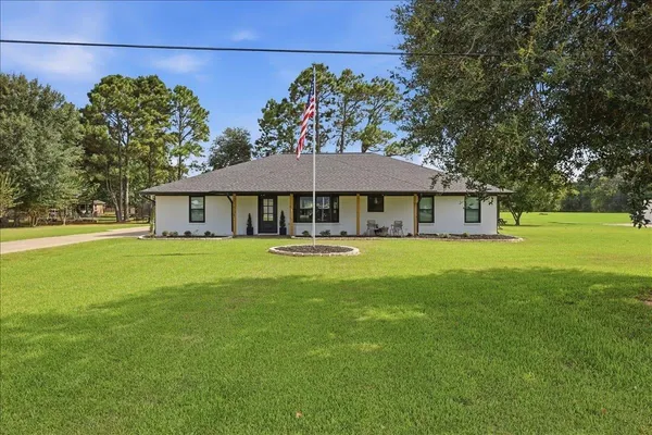 $335,000 | 525 West Buccaneer Drive, Winnie, TX 77665