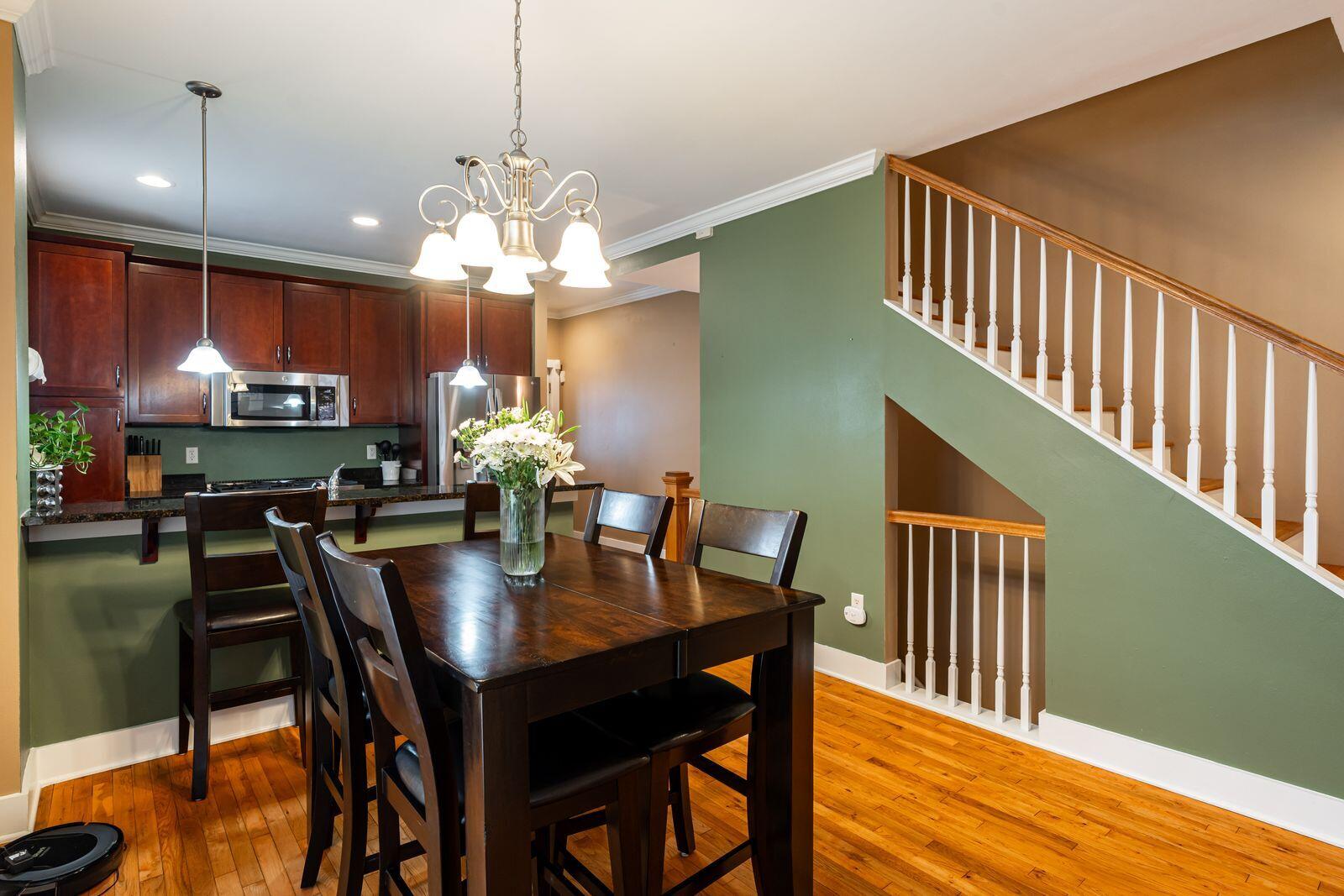 1847 Vel R. Phillips Avenue, Unit B Milwaukee, WI 53212 - Photo 14 of 34 Dining Room to Kitchen