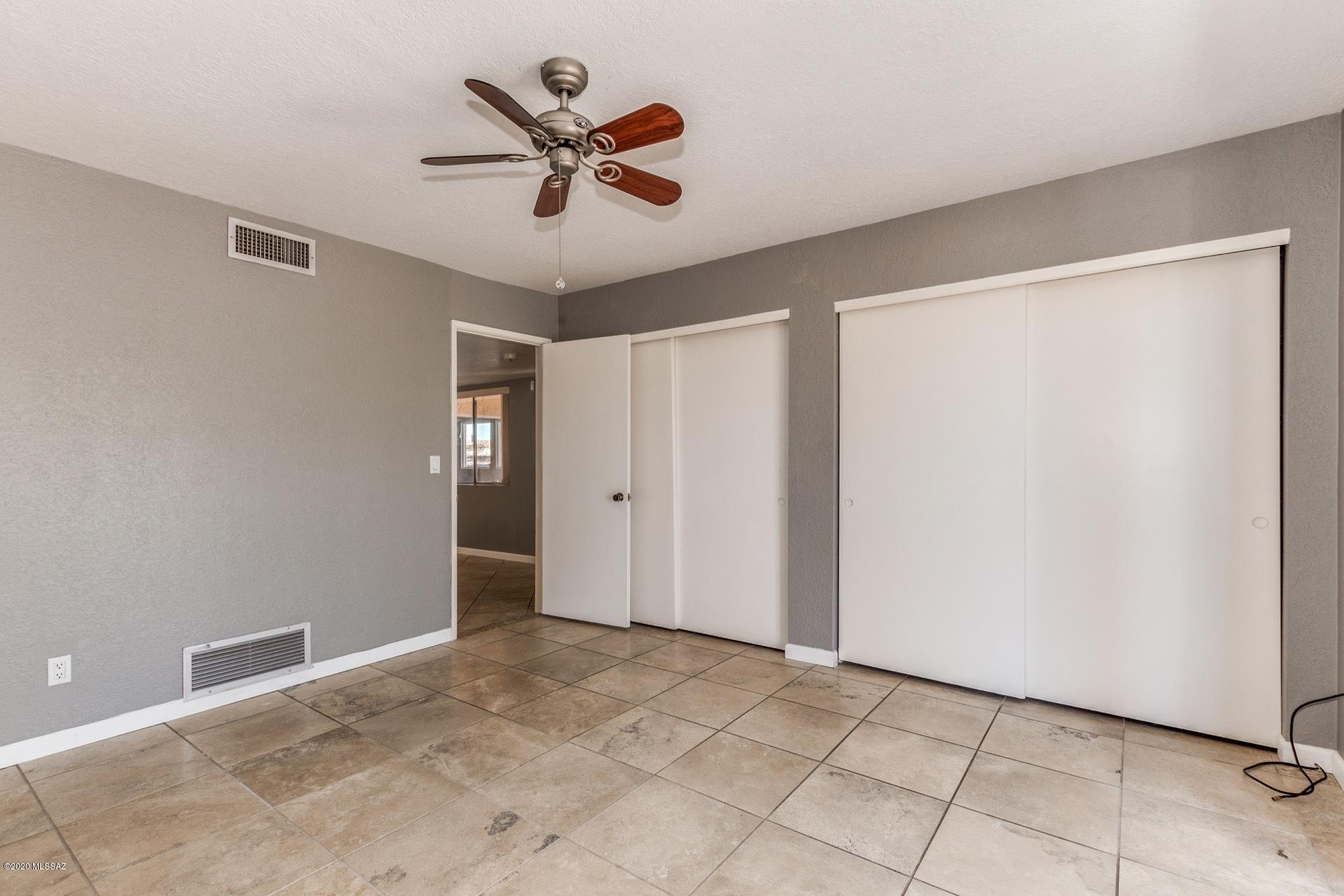 5674 North Pontatoc Road Tucson, AZ 85718 - Photo 28 of 45 Gallery Image 28