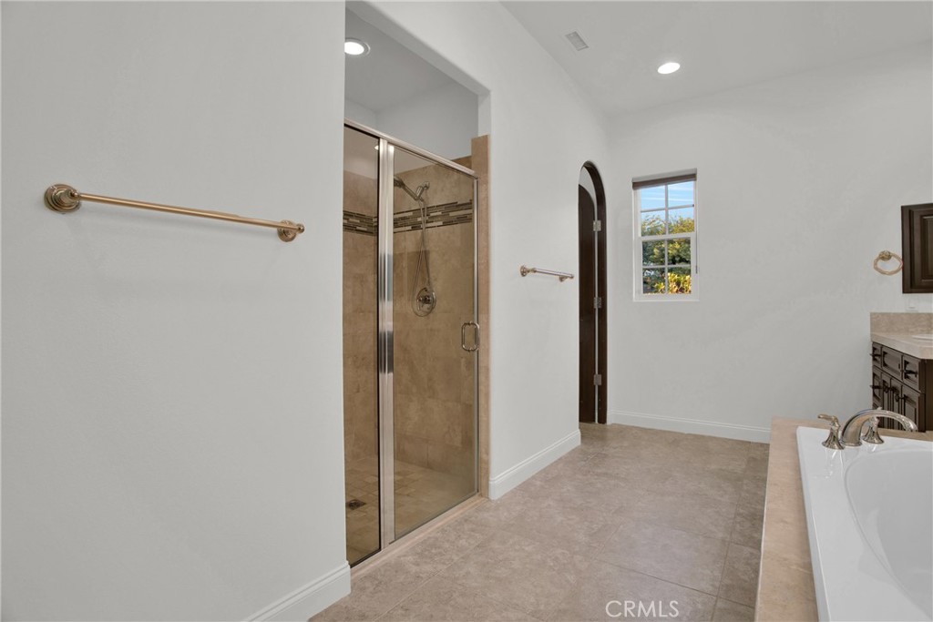 6 Cassis Circle Rancho Mirage, CA 92270 - Photo 54 of 74 Primary Bathroom