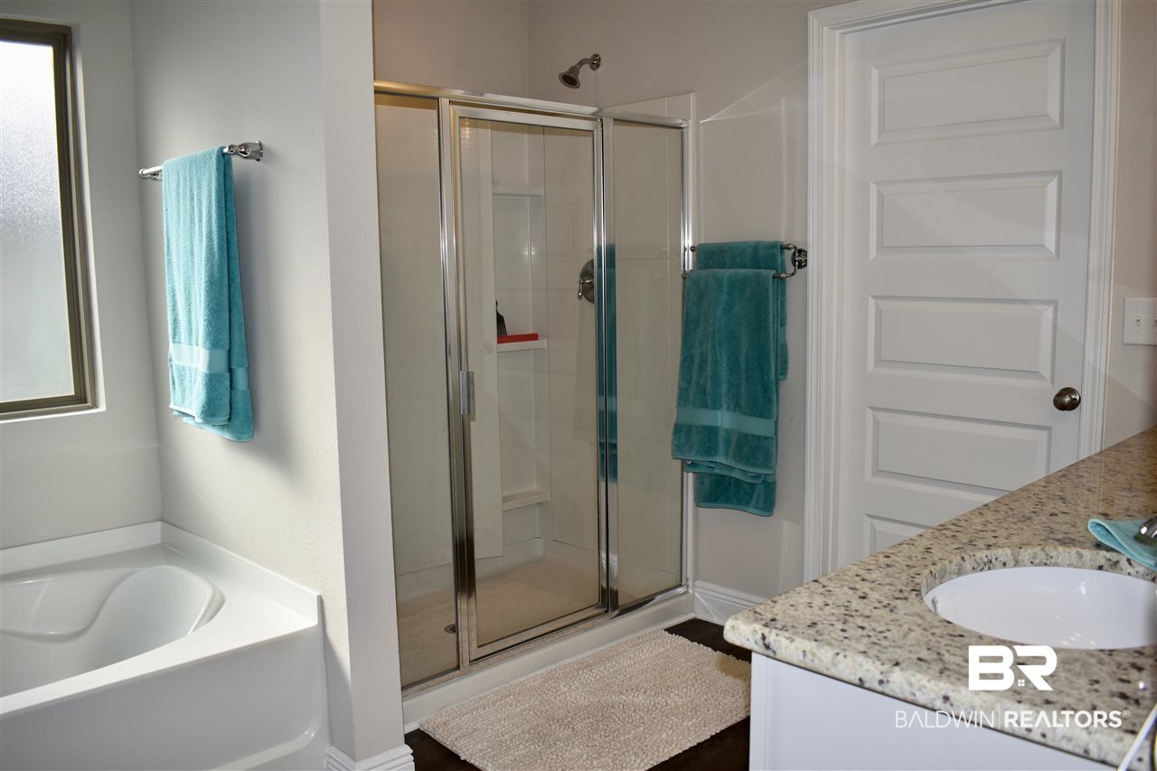 636 Harahan Lane Foley, AL 36535 - Photo 15 of 40 Master Bath