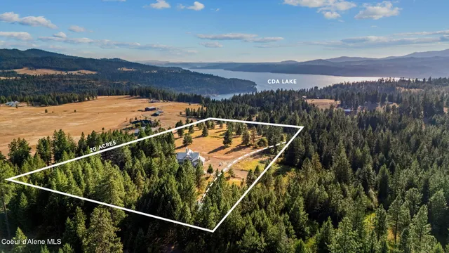 $1,160,000 | 2953 East Badger Road, Harrison, ID 83833