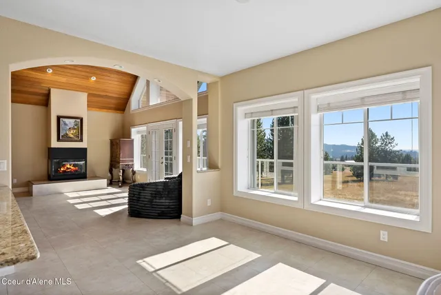 $1,160,000 | 2953 East Badger Road, Harrison, ID 83833