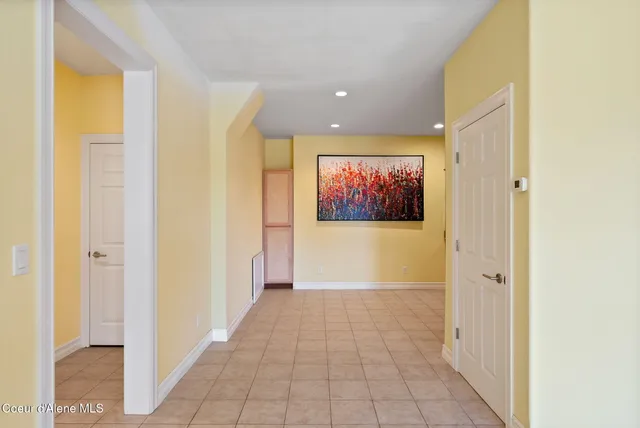 $1,160,000 | 2953 East Badger Road, Harrison, ID 83833