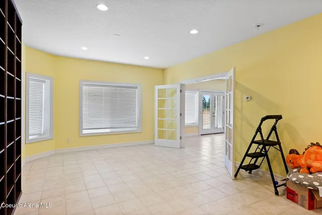 $1,160,000 | 2953 East Badger Road, Harrison, ID 83833