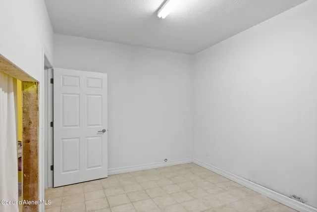 $1,160,000 | 2953 East Badger Road, Harrison, ID 83833