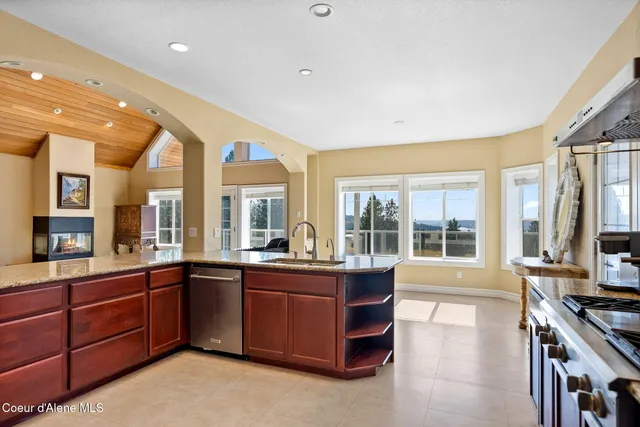 $1,160,000 | 2953 East Badger Road, Harrison, ID 83833