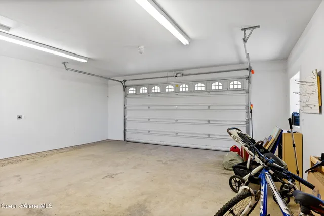 $1,160,000 | 2953 East Badger Road, Harrison, ID 83833