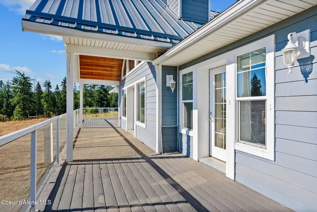 $1,160,000 | 2953 East Badger Road, Harrison, ID 83833