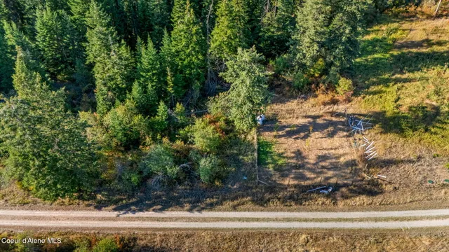 $1,160,000 | 2953 East Badger Road, Harrison, ID 83833