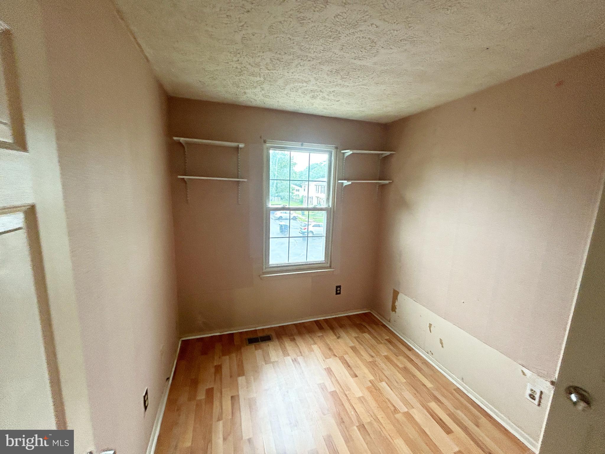 404 Liberty Court Edgewood, MD 21040 - Photo 11 of 21 Interior