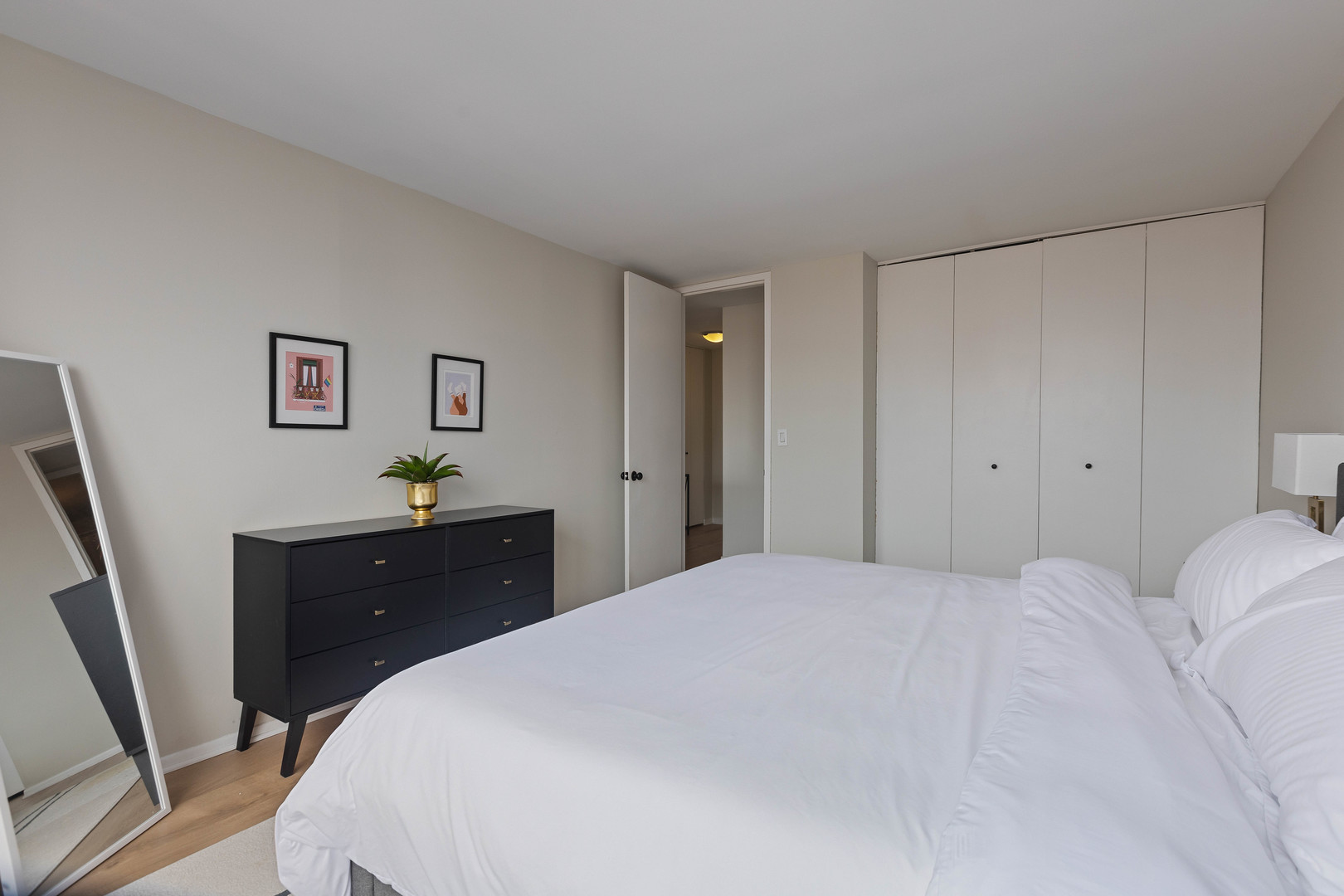 655 West Irving Park Road, Unit 714 Chicago, IL 60613 - Photo 11 of 22 Gallery Image 11