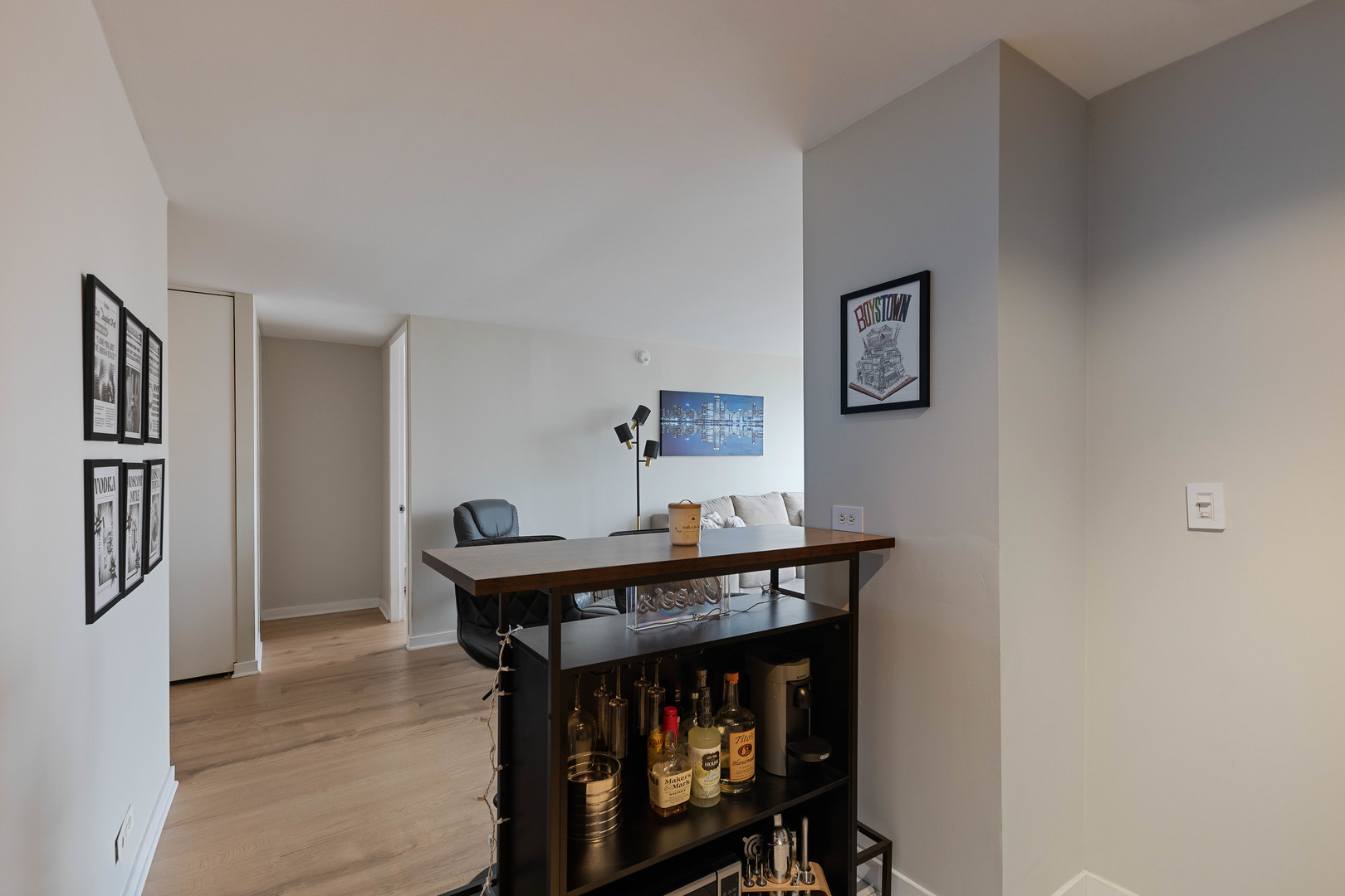 655 West Irving Park Road, Unit 714 Chicago, IL 60613 - Photo 9 of 22 Gallery Image 9