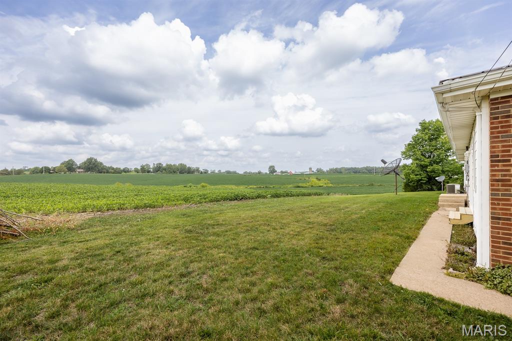 9355 Highway 3 Red Bud, IL 62278 - Photo 28 of 32