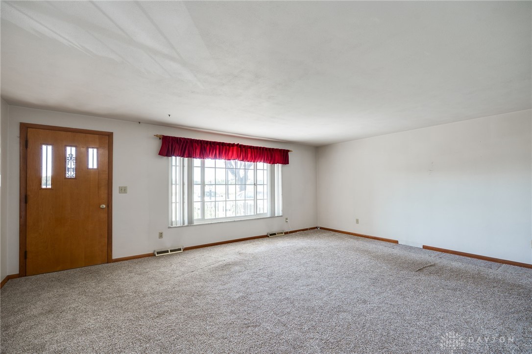 1237 Old Springfield Road Vandalia, OH 45377 - Photo 10 of 62 Gallery Image 10