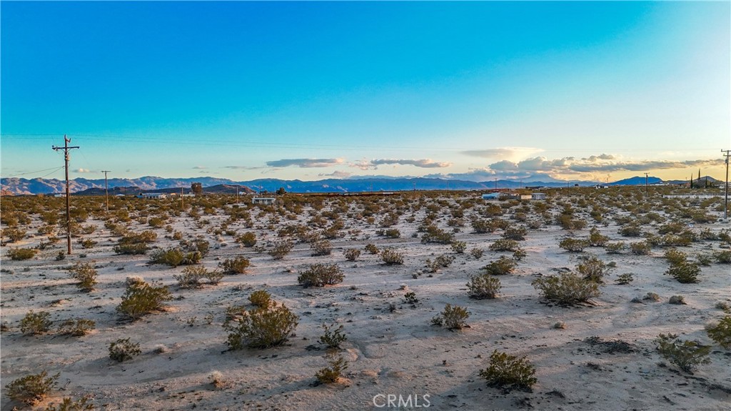 65370 Brant Crossing Road Joshua Tree, CA 92252 - Photo 21 of 40 a view of beach and an ocean