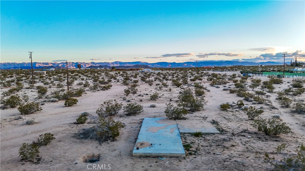 65370 Brant Crossing Road Joshua Tree, CA 92252 - Photo 37 of 40