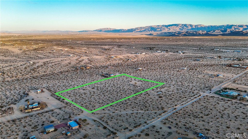 65370 Brant Crossing Road Joshua Tree, CA 92252 - Photo 5 of 40 a view of an ocean and beach