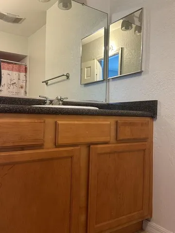 $1,695 | 10325 Carrollwood Lane, Unit 77, Tampa, FL 33618