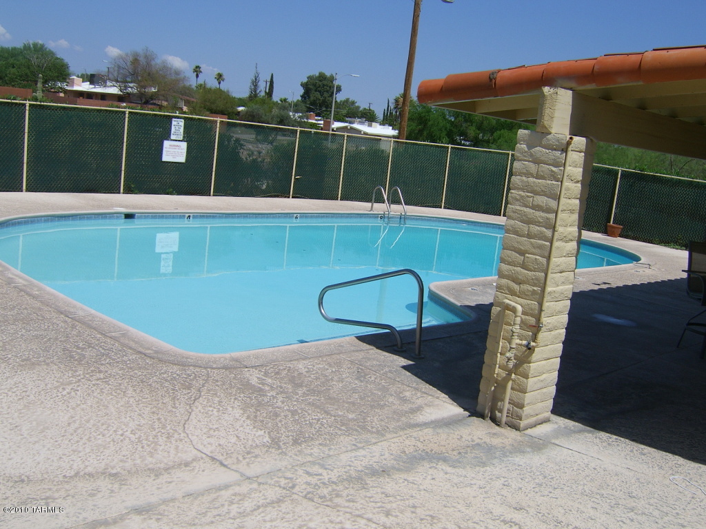 810 South Kolb Road, Unit 60 Tucson, AZ 85710 - Photo 3 of 8
