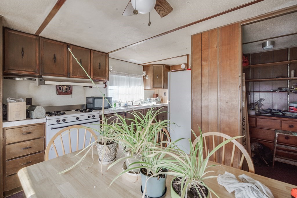 1760 Westover Road, Unit 60 Chicopee, MA 01020 - Photo 21 of 24 Gallery Image 21
