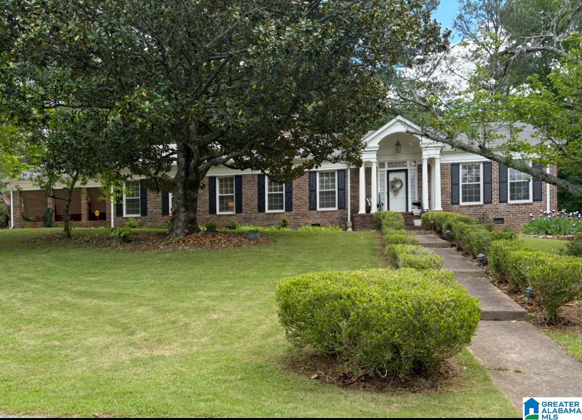 307 Crestview Road Anniston, AL 36207 - Photo 1 of 38