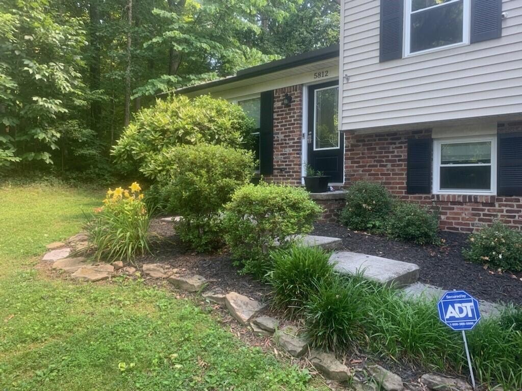 5812 Ridgewood Road Knoxville, TN 37918 - Photo 3 of 19 Gallery Image 3