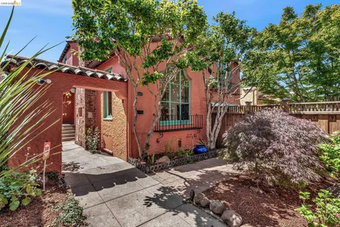 $1,395,000 | 844 Ramona Avenue, Albany, CA 94706