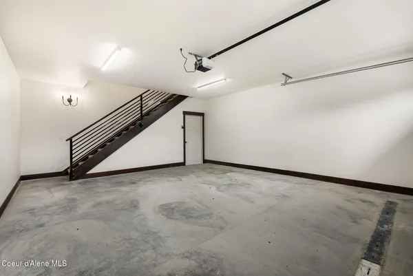 $575,000 | 154 Jazz Way, Laclede, ID 83841