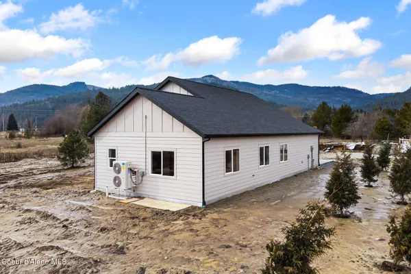 $575,000 | 154 Jazz Way, Laclede, ID 83841