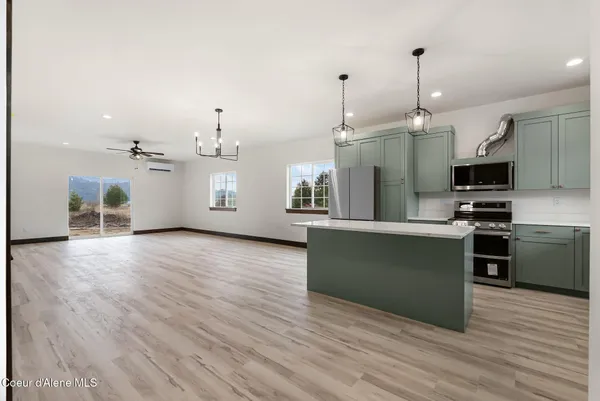 $575,000 | 154 Jazz Way, Laclede, ID 83841