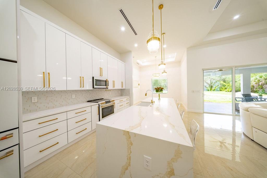 192 Herron Road North Fort Myers, FL 33903 - Photo 6 of 38