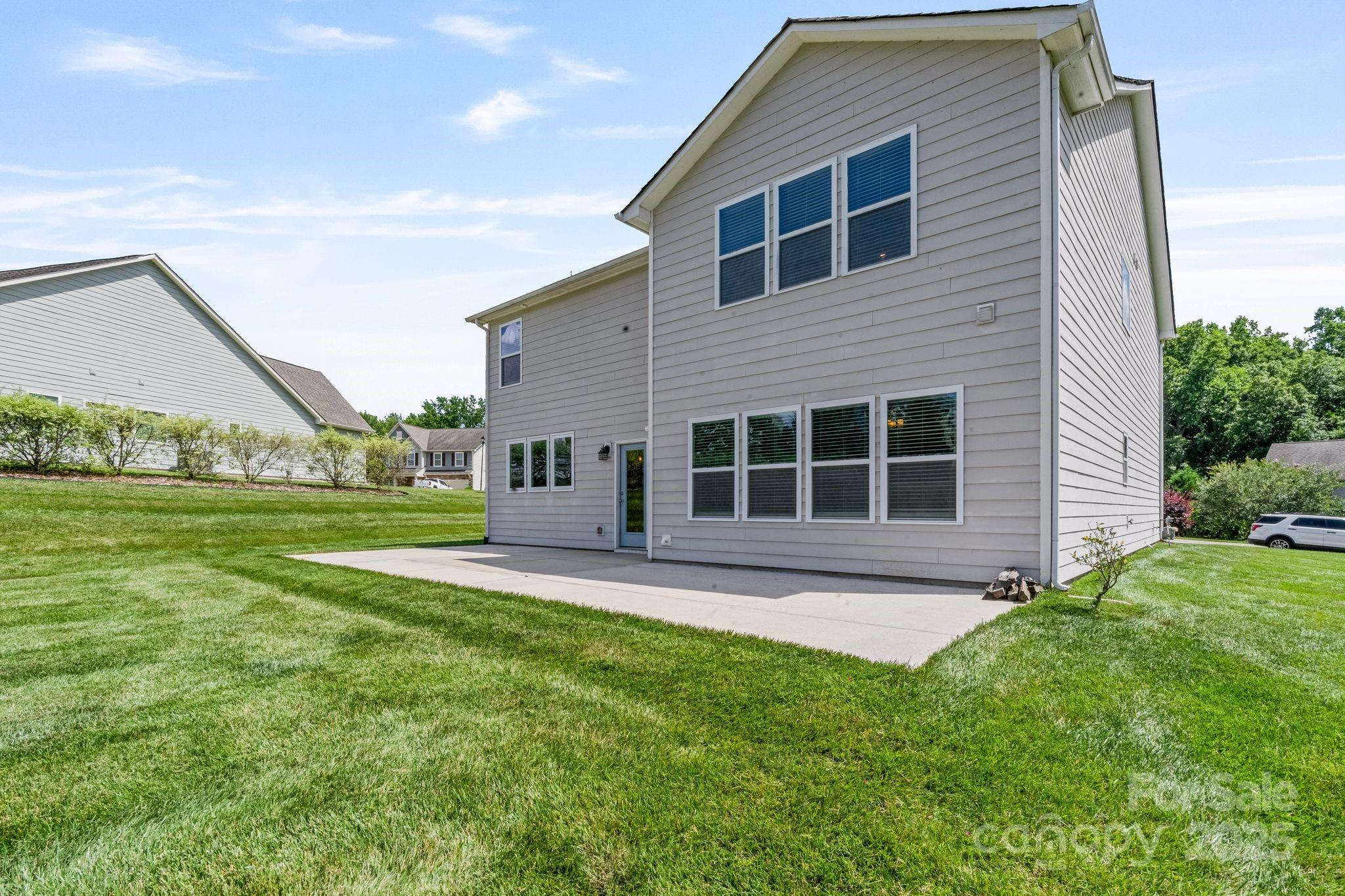 7129 Dove Field Lane Fort Mill, SC 29707 - Photo 13 of 27 a house view with a garden space