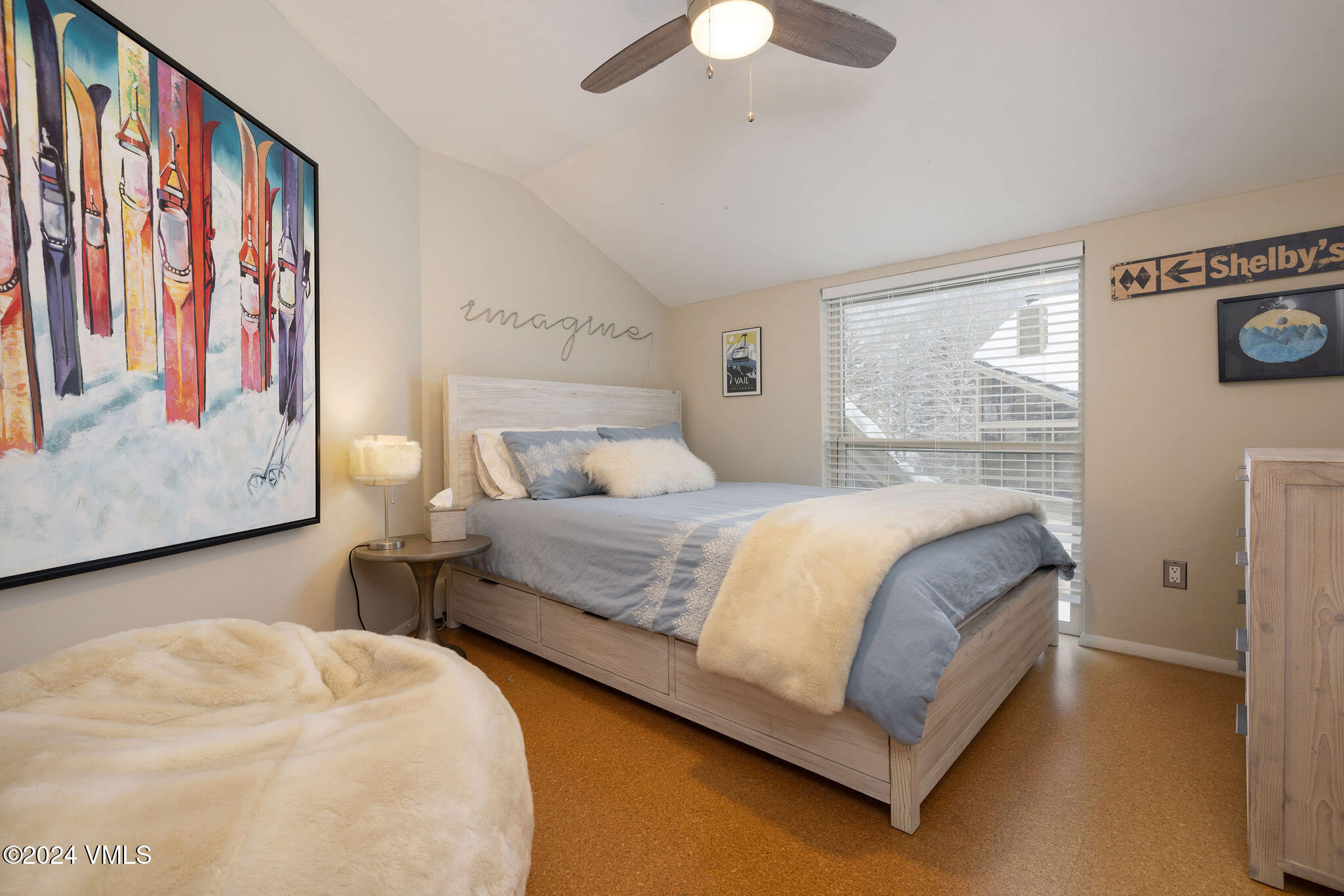 16 Eagle-Vail Road, Unit A3 Eagle-Vail, CO 81620 - Photo 10 of 24 a bedroom with a large bed and a window