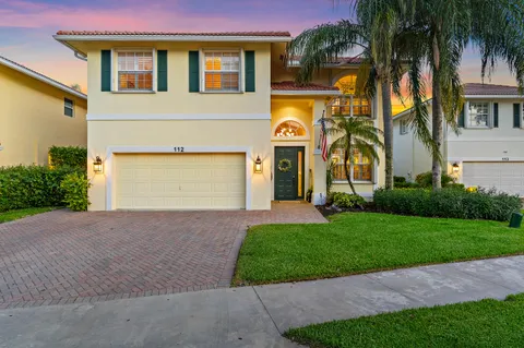 $997,000 | 112 Hidden Hollow Drive, Palm Beach Gardens, FL 33418