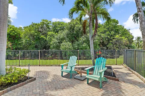 $950,000 | 112 Hidden Hollow Drive, Palm Beach Gardens, FL 33418