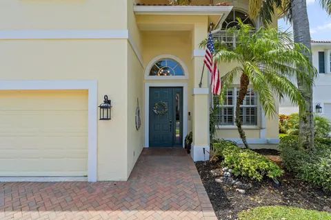 $997,000 | 112 Hidden Hollow Drive, Palm Beach Gardens, FL 33418